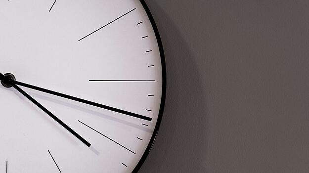 Uhr
