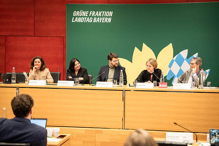 Laura Lammel; Ekin Deligöz, MdB, StS; Johannes Becher, MdL; Carolin Grellner; Claudia Beil