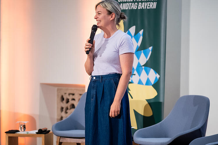 Katharina Schulze, MdL auf der Bühne