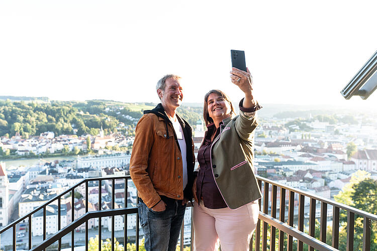 Dr. Markus Büchler, MdL, und Claudia Köhler, MdL, auf der Veranstaltung Grüne im Dialog Niederbayern, Fraktionsklausur 2025, Passau.