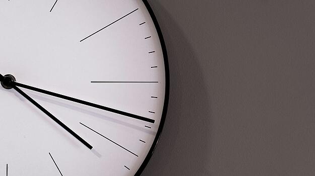 Uhr