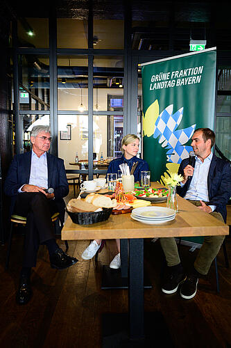 Philipp Lahm im Gespräch mit Katharina Schulze und Joe Kaeser