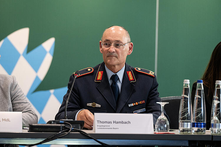 Brigadegeneral Thomas Hambach, Kommandeur des Landeskommandos Bayern der Bundeswehr, Diskussionsveranstaltung "Wehrhaftes Europa", Fraktionsklausur 2025, Passau.