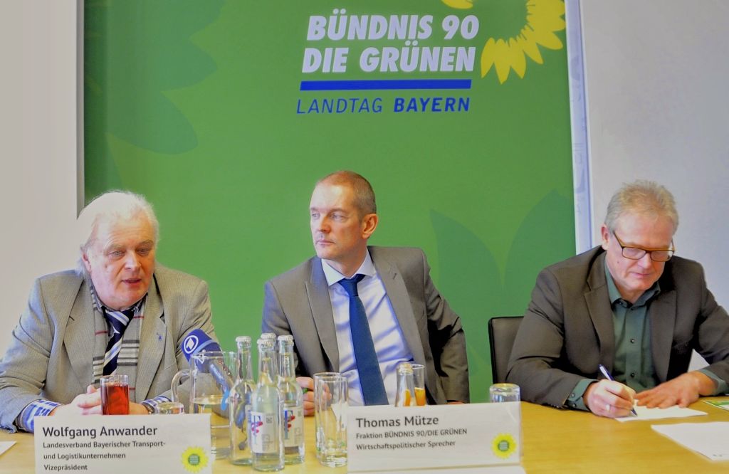 Wolfgang Anwander, Thomas Mütze und Pressesprecher Holger Laschka (von links).